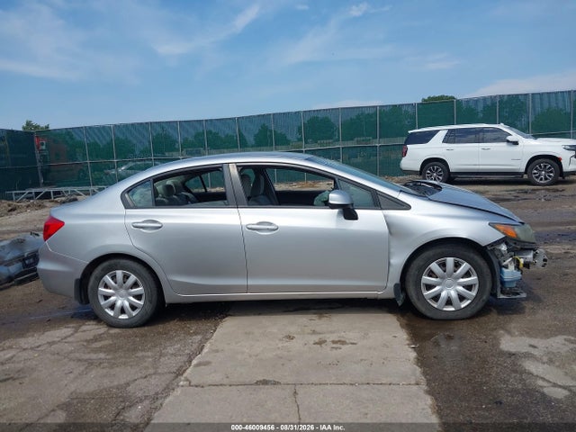 46009456 :رقم المزاد ، 19XFB2F53CE110054 vin ، 2012 Honda Civic Lx مزاد بيع