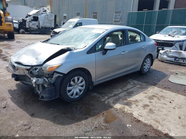 46009456 :رقم المزاد ، 19XFB2F53CE110054 vin ، 2012 Honda Civic Lx مزاد بيع