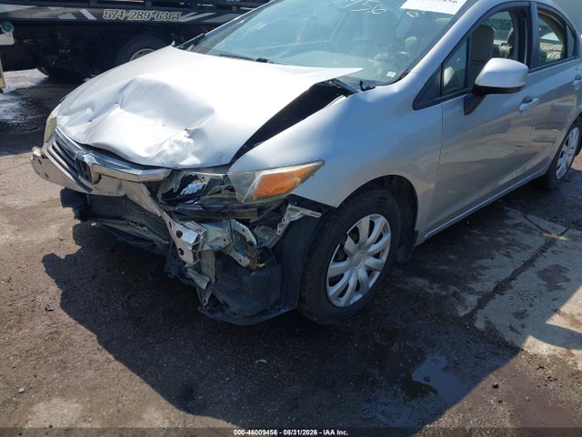 46009456 :رقم المزاد ، 19XFB2F53CE110054 vin ، 2012 Honda Civic Lx مزاد بيع