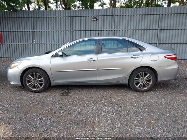 46009463 :رقم المزاد ، 4T1BF1FK3GU199467 vin ، 2016 Toyota Camry Se مزاد بيع