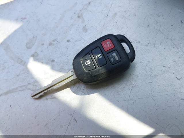 5YFBURHE6GP546156 Toyota Corolla Le Plus