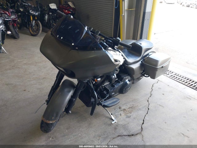 Harley-Davidson FLTRXS 2019 1HD1KTP10KB659796 Image 2