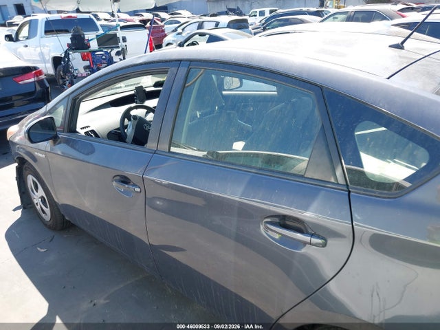 Toyota Prius Two 2014 JTDKN3DU7E1790357 Image 15