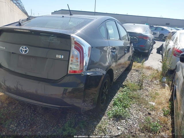 Toyota Prius Two 2014 JTDKN3DU7E1790357 Image 4