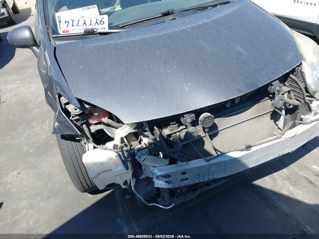 Toyota Prius Two 2014 JTDKN3DU7E1790357 Image 6