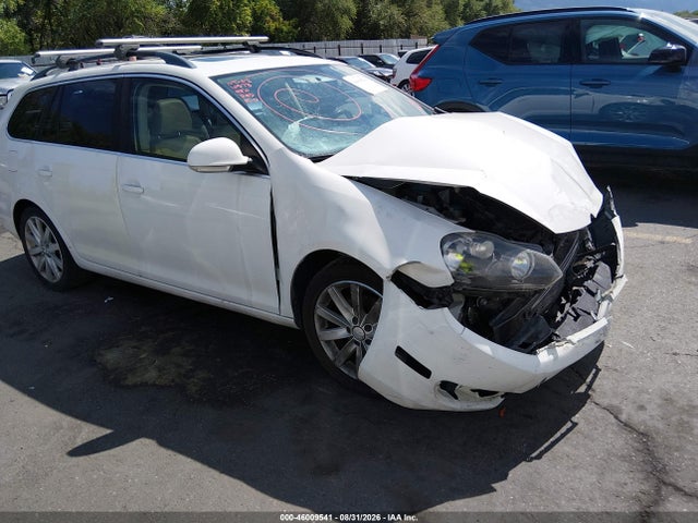 46009541 :رقم المزاد ، 3VWPZ7AJ8BM631581 vin ، 2011 Volkswagen Jetta Sportwagen 2.5l Se مزاد بيع