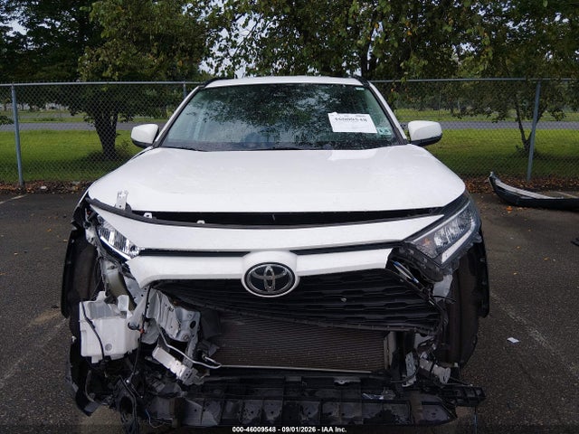 46009548 :رقم المزاد ، 2T3P1RFV0MC234063 vin ، 2021 Toyota Rav4 Xle مزاد بيع
