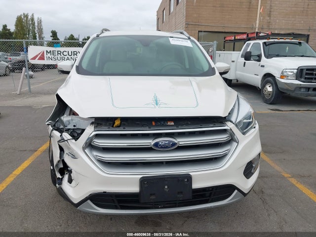 2017 Ford Escape Titanium მანქანა იყიდება აუქციონზე, vin: 1FMCU0JD5HUA62013, აუქციონის ნომერი: 46009638