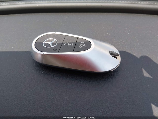 46009678 :رقم المزاد ، W1KAF4GB6NR042568 vin ، 2022 Mercedes-benz C 300 Sedan مزاد بيع