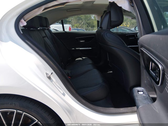 46009678 :رقم المزاد ، W1KAF4GB6NR042568 vin ، 2022 Mercedes-benz C 300 Sedan مزاد بيع