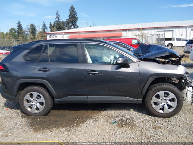 Toyota RAV4 LE 2019 2T3G1RFV8KC055671 Image 14