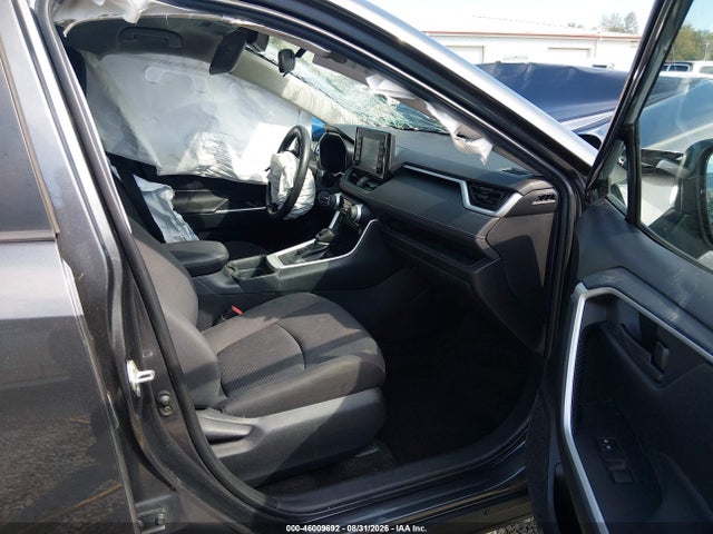 Toyota RAV4 LE 2019 2T3G1RFV8KC055671 Image 18