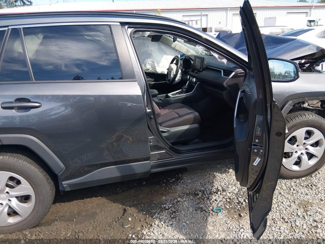 Toyota RAV4 LE 2019 2T3G1RFV8KC055671 Image 5