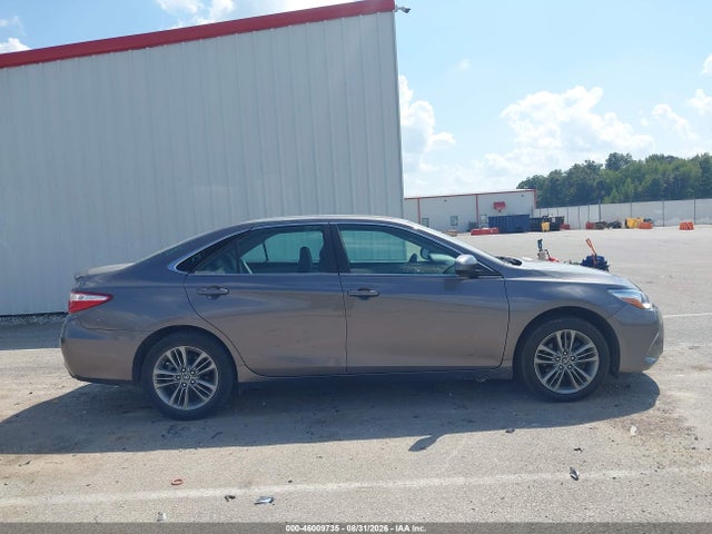 46009735 :رقم المزاد ، 4T1BF1FK1HU760959 vin ، 2017 Toyota Camry Se مزاد بيع