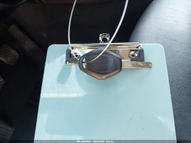 46009822 :رقم المزاد ، WBAEV33444KL63044 vin ، 2004 Bmw 325i مزاد بيع