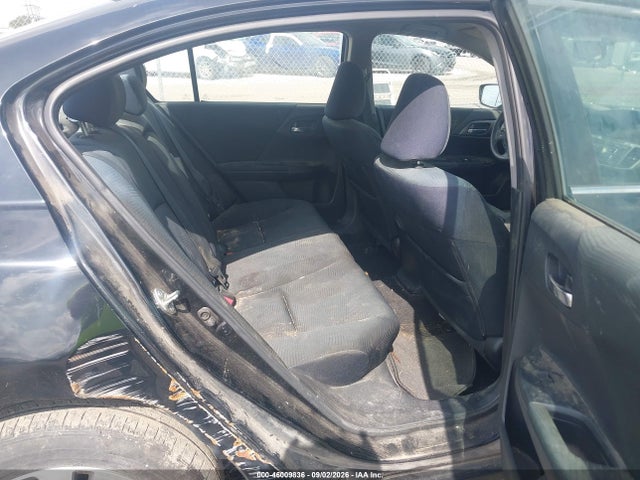 46009836 :رقم المزاد ، 1HGCR2F3XFA009485 vin ، 2015 Honda Accord Lx مزاد بيع
