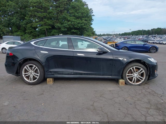 46009893 :رقم المزاد ، 5YJSA1CN1DFP25780 vin ، 2013 Tesla Model S مزاد بيع