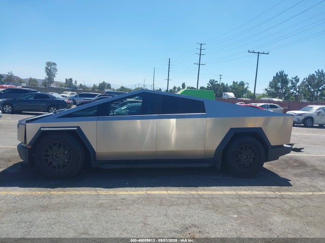 Продажа на аукционе авто 2024 Tesla Cybertruck All-wheel Drive, vin: 7G2CEHEDXRA018121, номер лота: 46009913