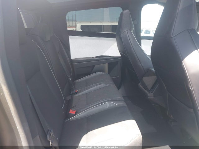 Продажа на аукционе авто 2024 Tesla Cybertruck All-wheel Drive, vin: 7G2CEHEDXRA018121, номер лота: 46009913
