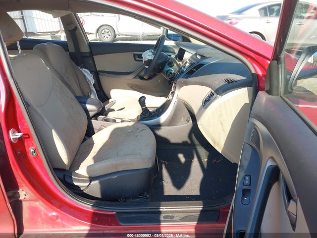 46009982 :رقم المزاد ، 5NPDH4AEXGH773244 vin ، 2016 Hyundai Elantra Se مزاد بيع