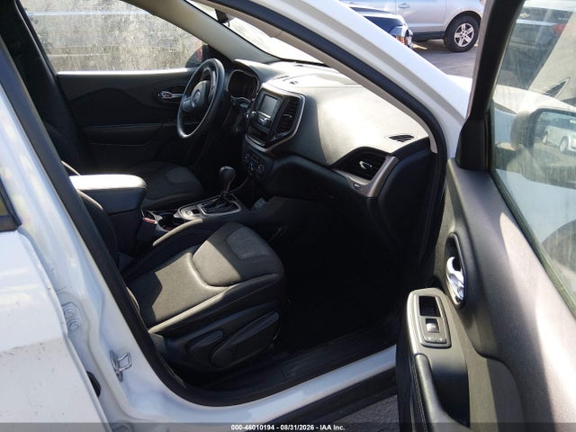 1C4PJLAB6GW234101 Jeep Cherokee Sport