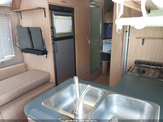 46010196 :رقم المزاد ، 1STJPYJ296J519311 vin ، 2006 Airstream Other مزاد بيع