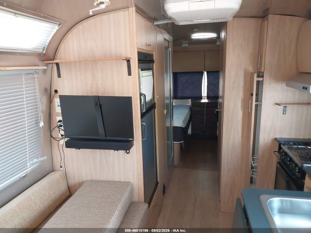 46010196 :رقم المزاد ، 1STJPYJ296J519311 vin ، 2006 Airstream Other مزاد بيع