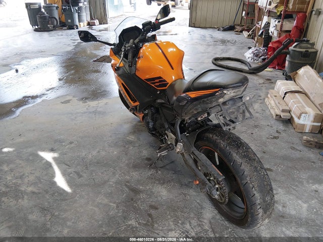 2025 Kawasaki Ex650 P მანქანა იყიდება აუქციონზე, vin: ML5EXEP10SDAE0113, აუქციონის ნომერი: 46010226