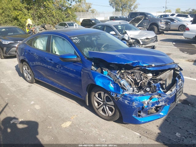 46010243 :رقم المزاد ، 19XFC2F5XJE043723 vin ، 2018 Honda Civic Lx مزاد بيع