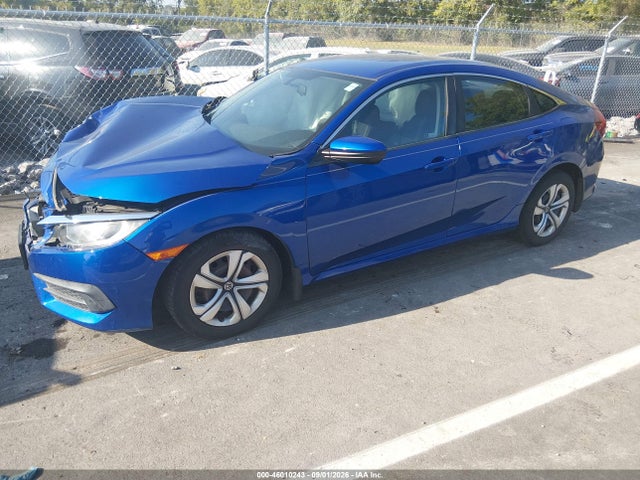 46010243 :رقم المزاد ، 19XFC2F5XJE043723 vin ، 2018 Honda Civic Lx مزاد بيع