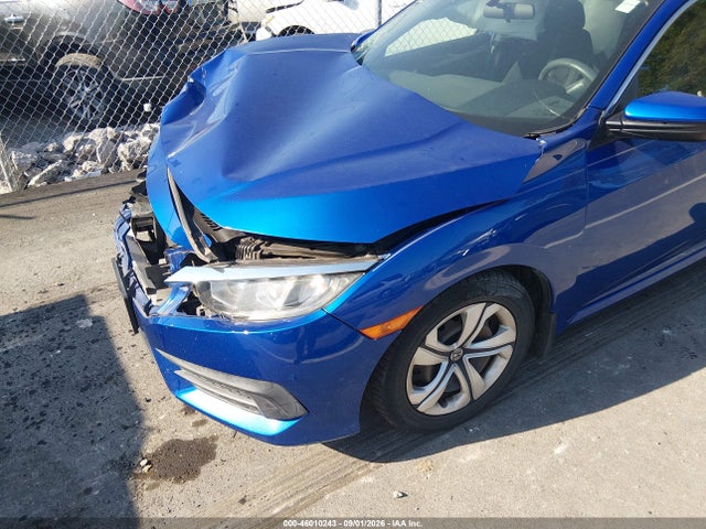 46010243 :رقم المزاد ، 19XFC2F5XJE043723 vin ، 2018 Honda Civic Lx مزاد بيع
