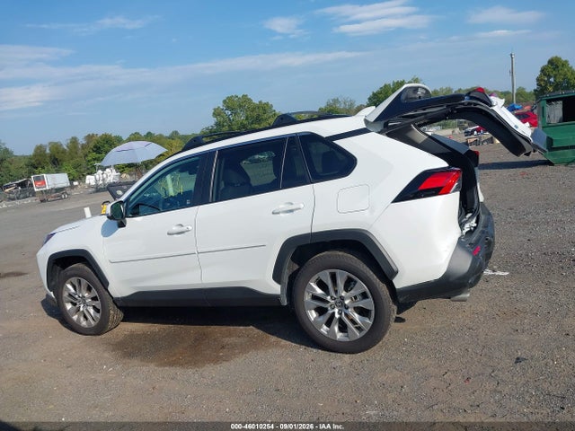 Продажа на аукционе авто 2025 Toyota Rav4 Xle Premium, vin: 2T3A1RFV7SW598885, номер лота: 46010254