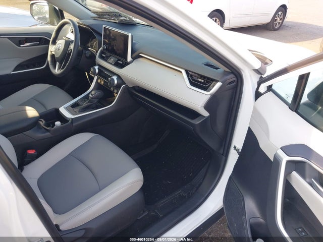 Продажа на аукционе авто 2025 Toyota Rav4 Xle Premium, vin: 2T3A1RFV7SW598885, номер лота: 46010254