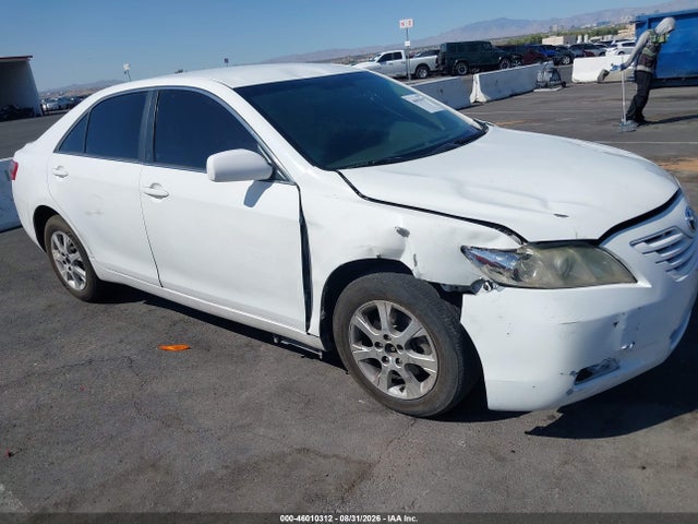 46010312 :رقم المزاد ، 4T1BE46K98U731522 vin ، 2008 Toyota Camry Le مزاد بيع