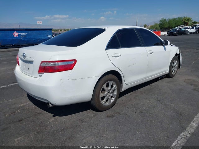 46010312 :رقم المزاد ، 4T1BE46K98U731522 vin ، 2008 Toyota Camry Le مزاد بيع