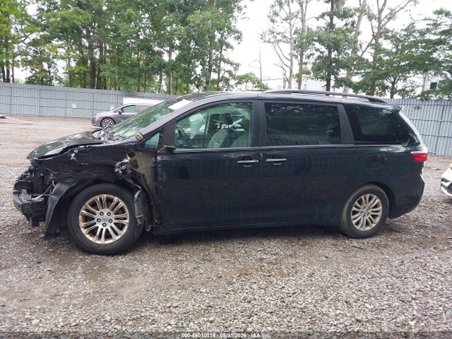 46010314 :رقم المزاد ، 5TDYK3DC4FS596321 vin ، 2015 Toyota Sienna Xle Premium 8 Passenger مزاد بيع