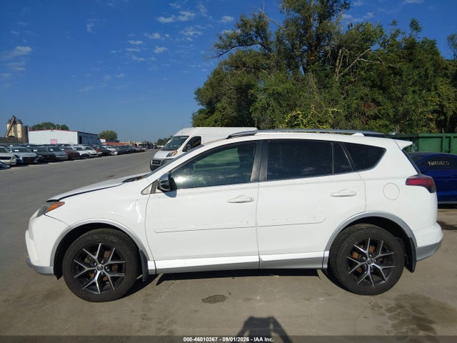 2016 Toyota Rav4 Se მანქანა იყიდება აუქციონზე, vin: JTMJFREV1GD185934, აუქციონის ნომერი: 46010367