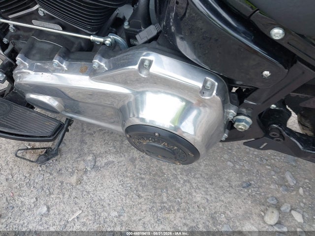 Harley-Davidson FLSL 2020 1HD1YDJ14LB044960 Image 17
