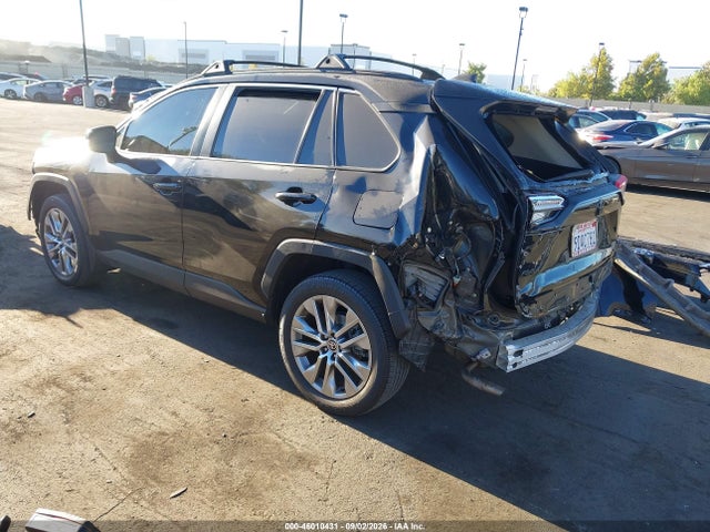 Toyota Rav4 Xle Premium 2022 2T3A1RFV2NC313855 Image 3