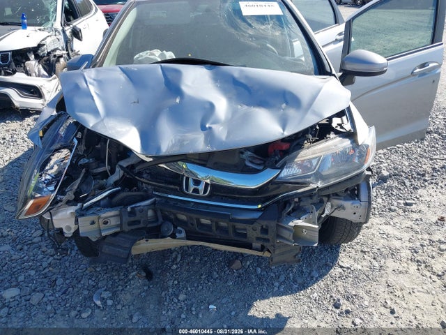 46010445 :رقم المزاد ، 3HGGK5H40KM721093 vin ، 2019 Honda Fit Lx مزاد بيع