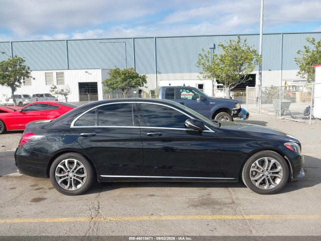 2016 Mercedes-benz C 300 მანქანა იყიდება აუქციონზე, vin: 55SWF4JB3GU106727, აუქციონის ნომერი: 46010471