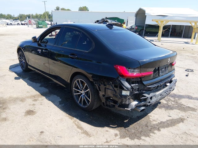 46010524 :رقم المزاد ، 3MW5R7J07M8B99026 vin ، 2021 Bmw 330i Xdrive مزاد بيع