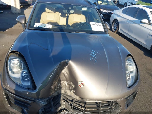 Porsche Macan 2018 WP1AA2A54JLB22558 Image 10