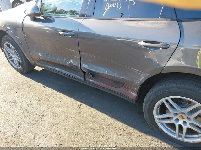 Porsche Macan 2018 WP1AA2A54JLB22558 Image 18