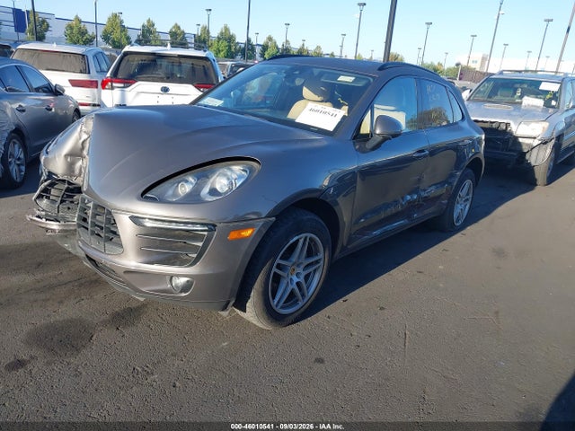Porsche Macan 2018 WP1AA2A54JLB22558 Image 2
