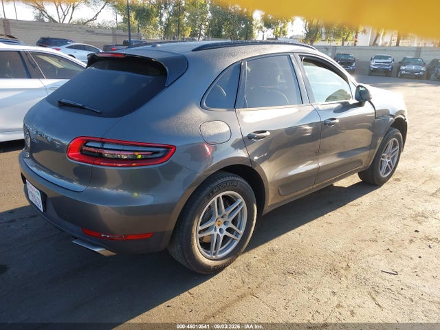 Porsche Macan 2018 WP1AA2A54JLB22558 Image 4