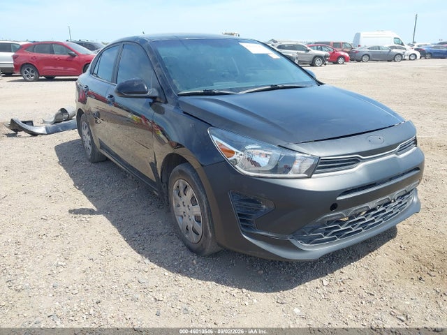 46010546 :رقم المزاد ، 3KPA24AD1NE431906 vin ، 2022 Kia Rio S مزاد بيع