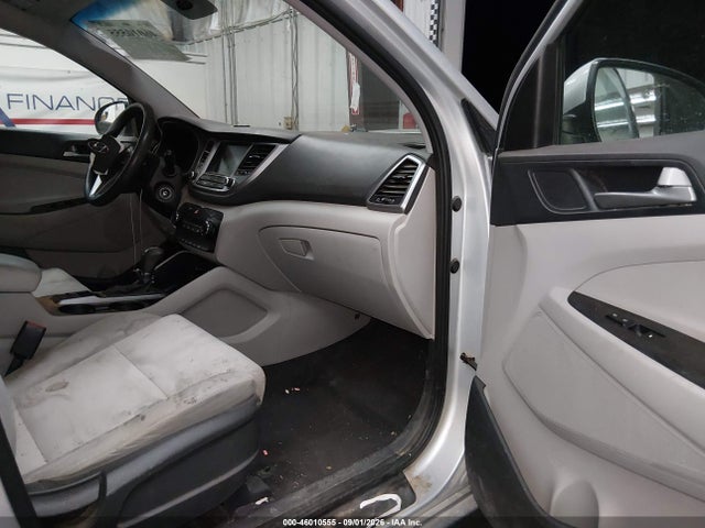 Hyundai TUCSON SEL 2018 KM8J33A41JU709430 Image 5