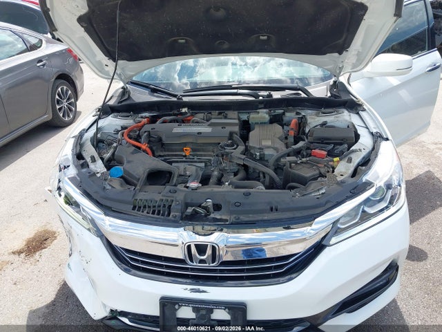 46010621 :رقم المزاد ، JHMCR6F52HC023068 vin ، 2017 Honda Accord Hybrid Ex-l مزاد بيع