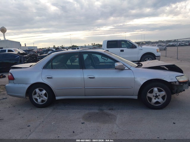 1999 Honda Accord Ex V6 მანქანა იყიდება აუქციონზე, vin: 1HGCG1650XA042689, აუქციონის ნომერი: 46010683